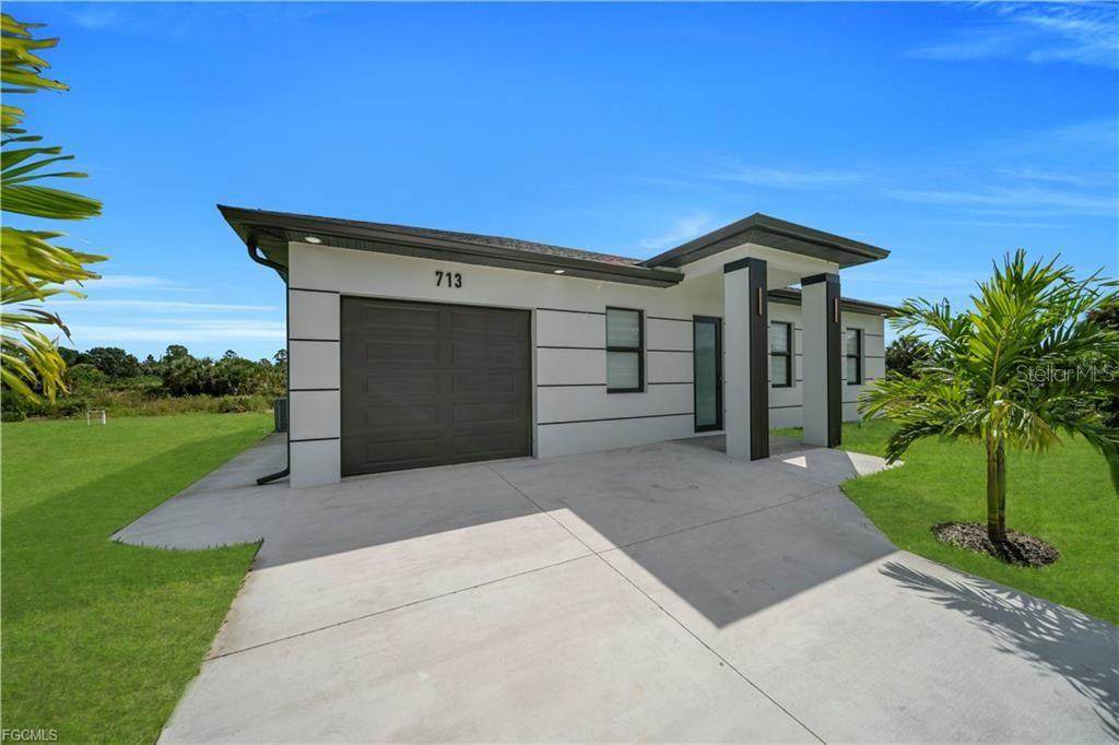 713 Roma Avenue - Photo 1