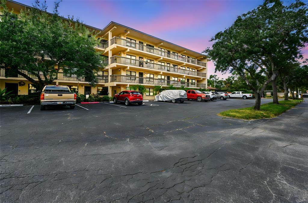 515 30TH Avenue - Photo 1