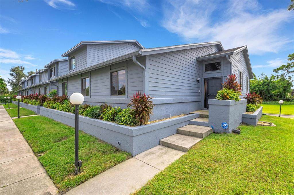 1827 Settlers Drive - Photo 1