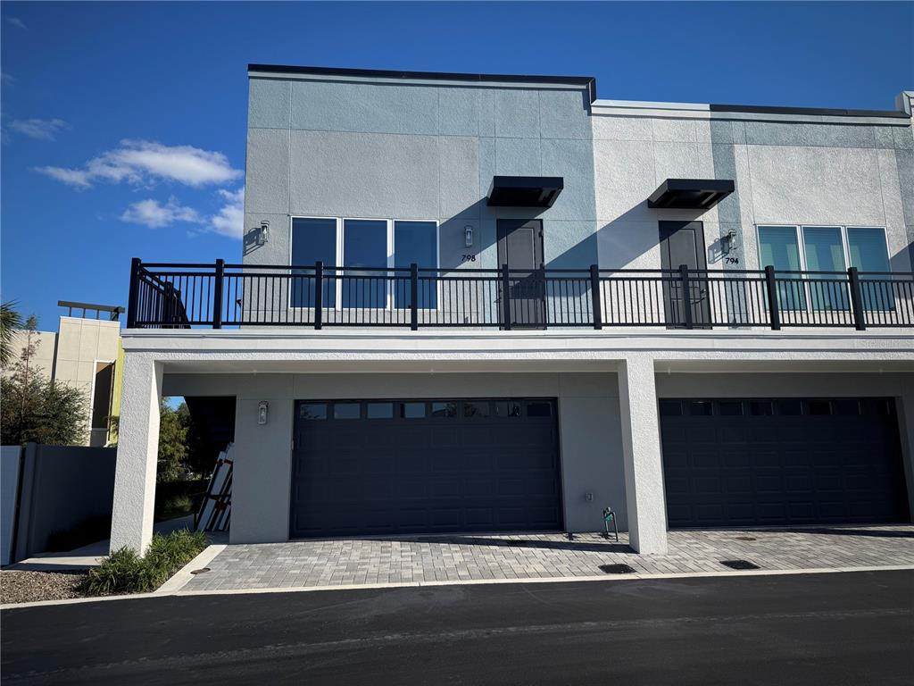 798 Tetbury Loop - Photo 1