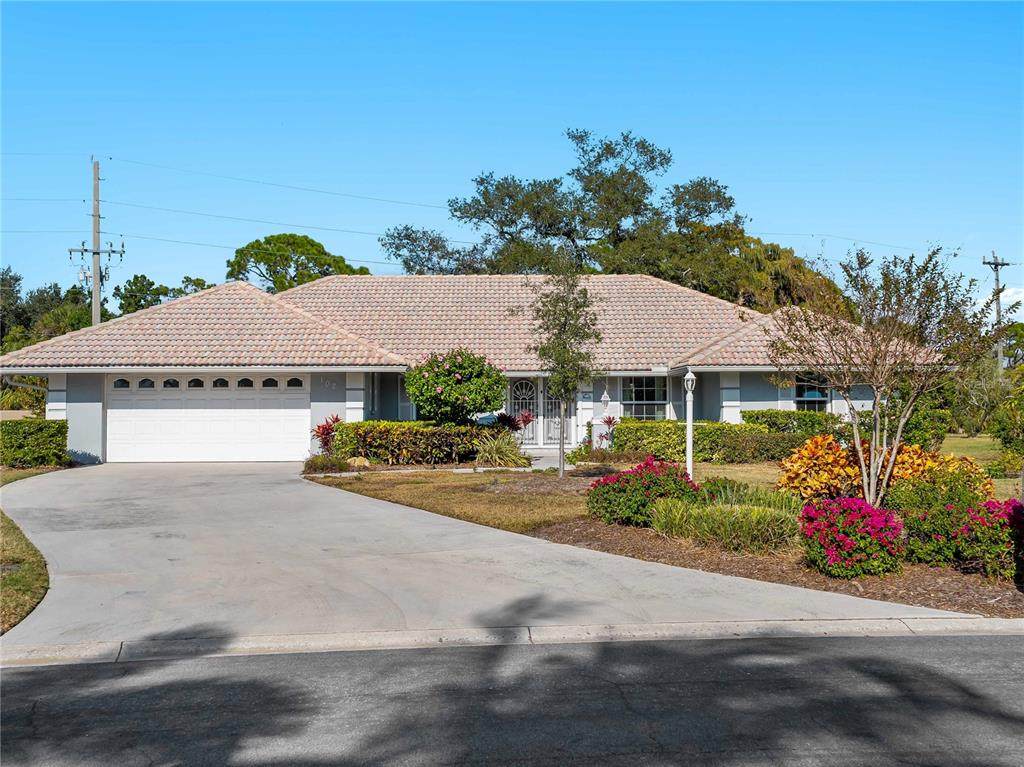 102 Windward Drive - Photo 1