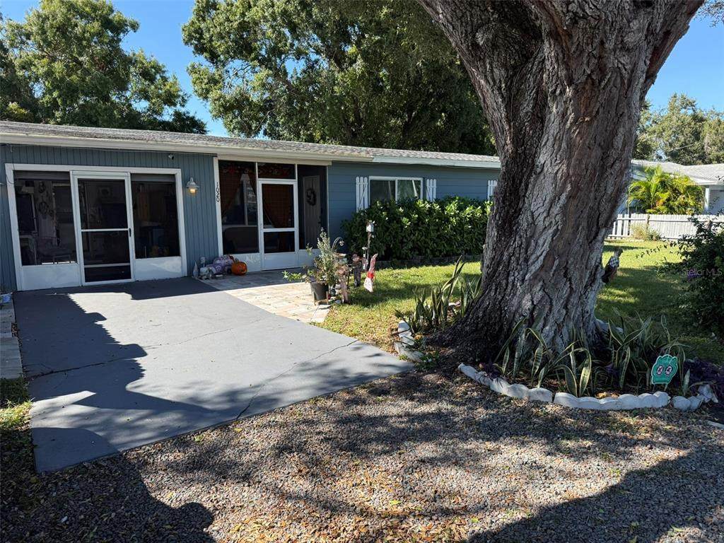 1020 36TH Street - Photo 1