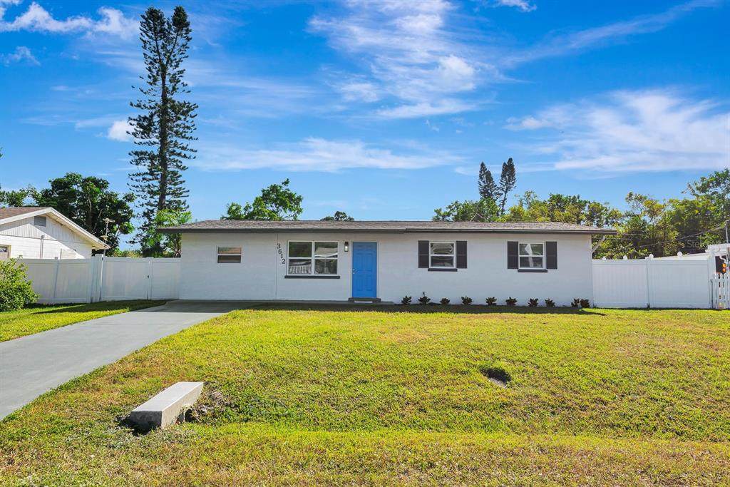 3612 46TH AVE DR W - Photo 1