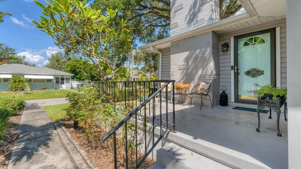 401 28TH Street - Photo 1