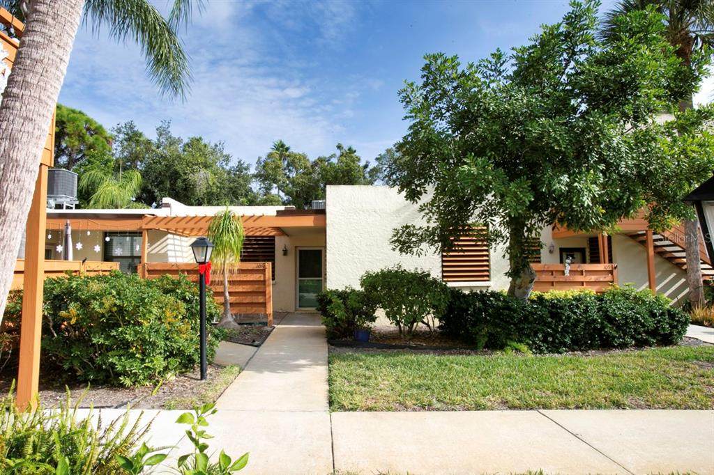 106 Wild Palm Drive - Photo 1