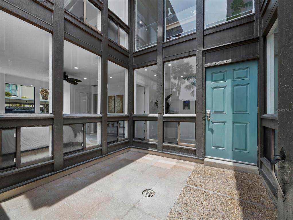 800 Blvd Of The Presidents - Photo 1