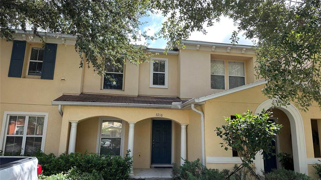6918 Hawthorne Trace Lane - Photo 1