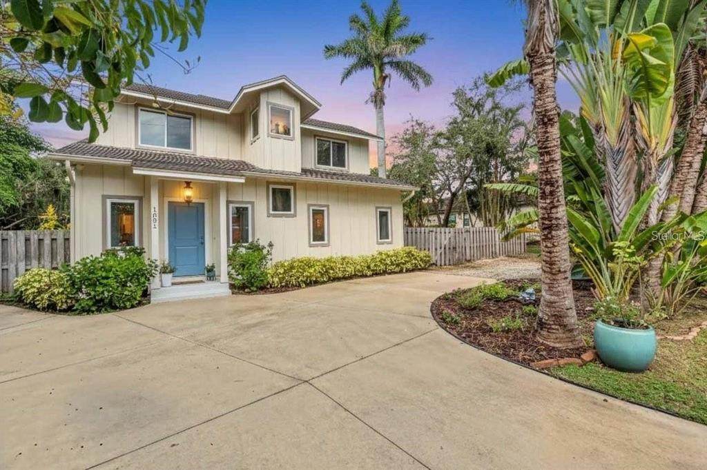 1631 Worrington Street - Photo 1