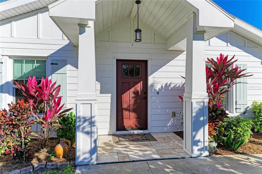 606 19TH Avenue - Photo 1