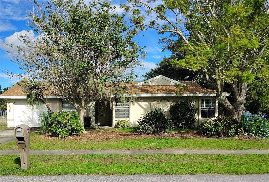 4108 Abbotsford Street - Photo 1