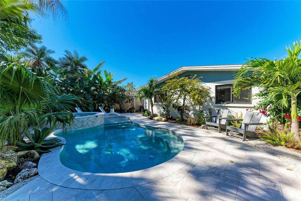 730 Fox Street - Photo 1