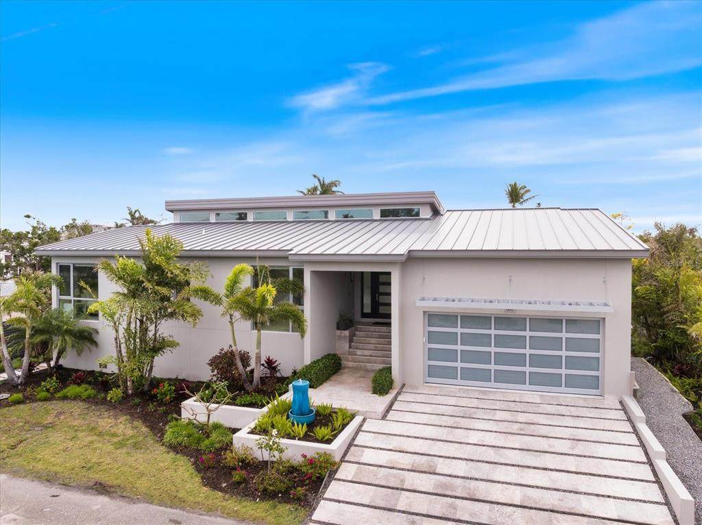 600 De Narvaez Drive - Photo 1