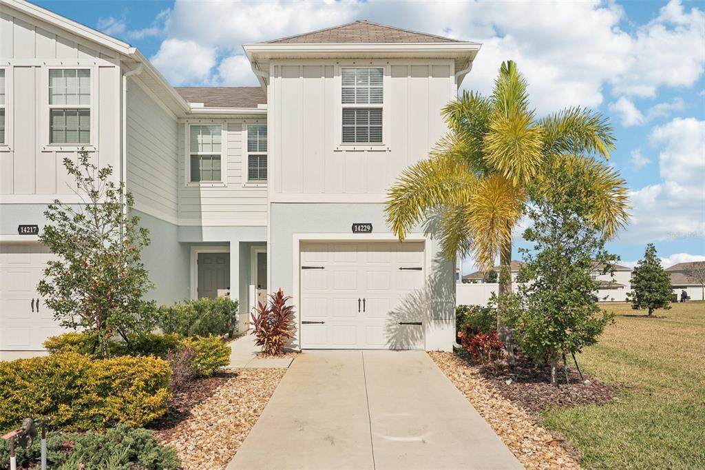 14229 Crimson Avenue - Photo 1