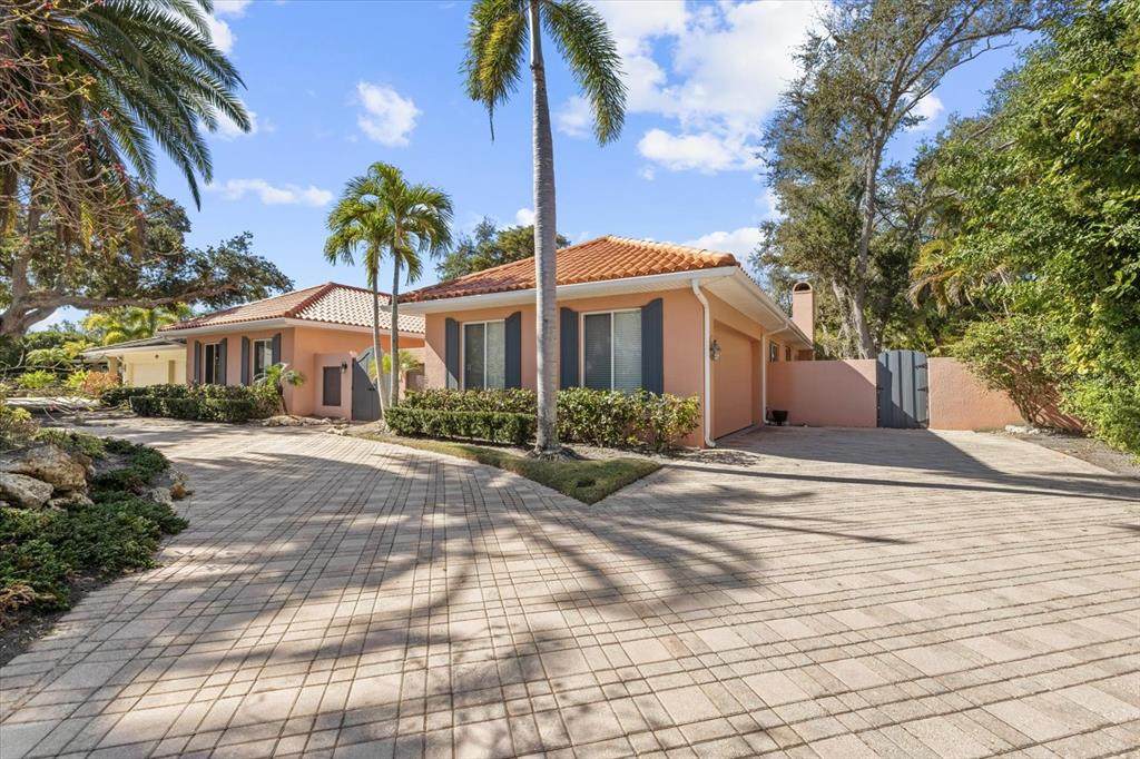 4939 Peregrine Point Way - Photo 1