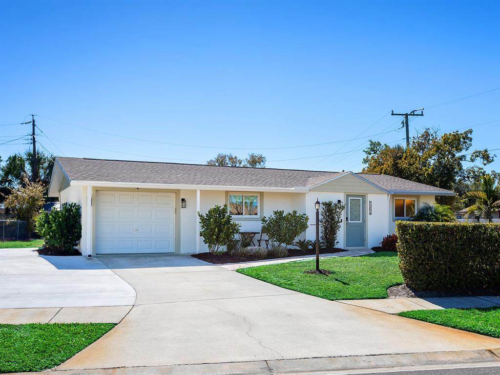 5354 Knollwood Place - Photo 1