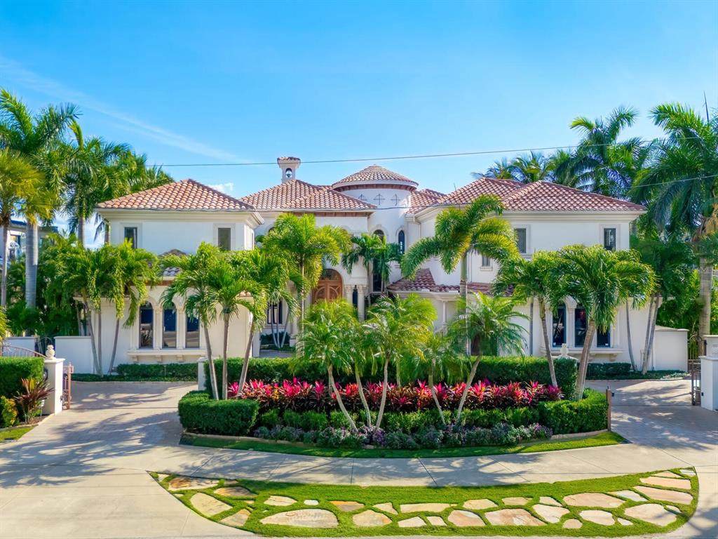 1436 John Ringling Parkway - Photo 1