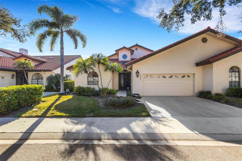 7242 Villa D Este Drive - Photo 1