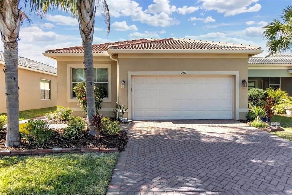4912 Sandy Glen Way - Photo 1