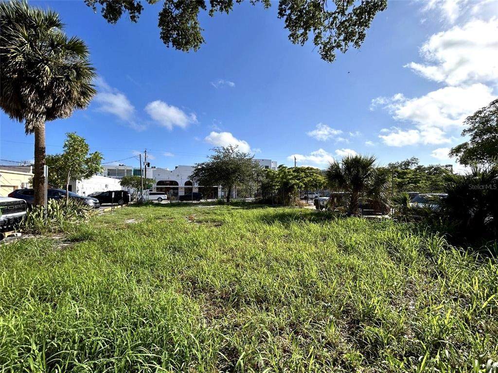 1420 5TH STREET - Photo 1
