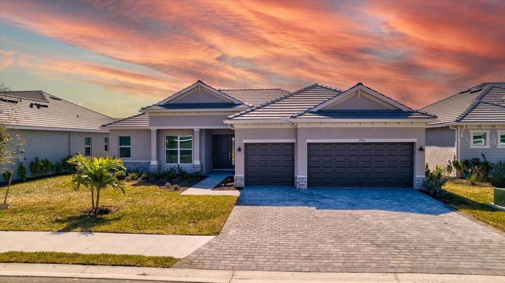 7796 Lakes Edge Lane - Photo 1