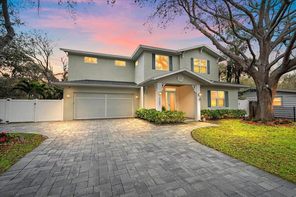 2207 Wisteria Street - Photo 1