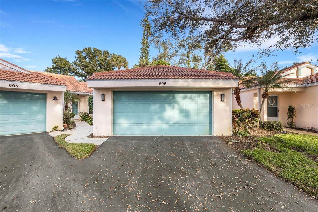 606 Marcus Street - Photo 1
