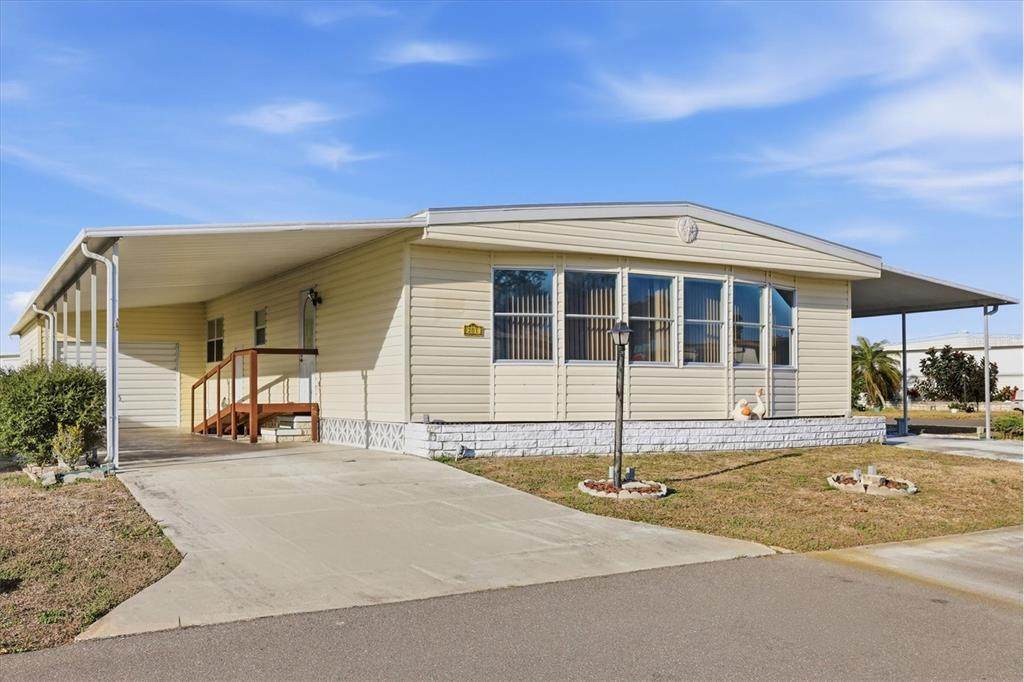 6710 36TH Avenue - Photo 1