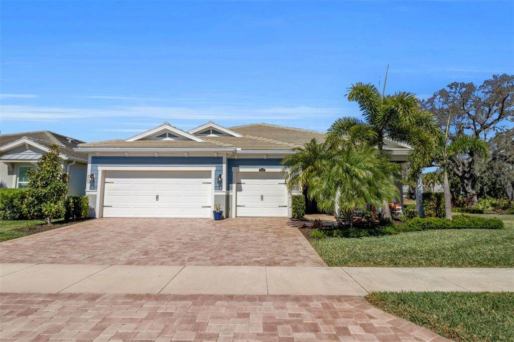 5649 Long Shore Loop - Photo 1