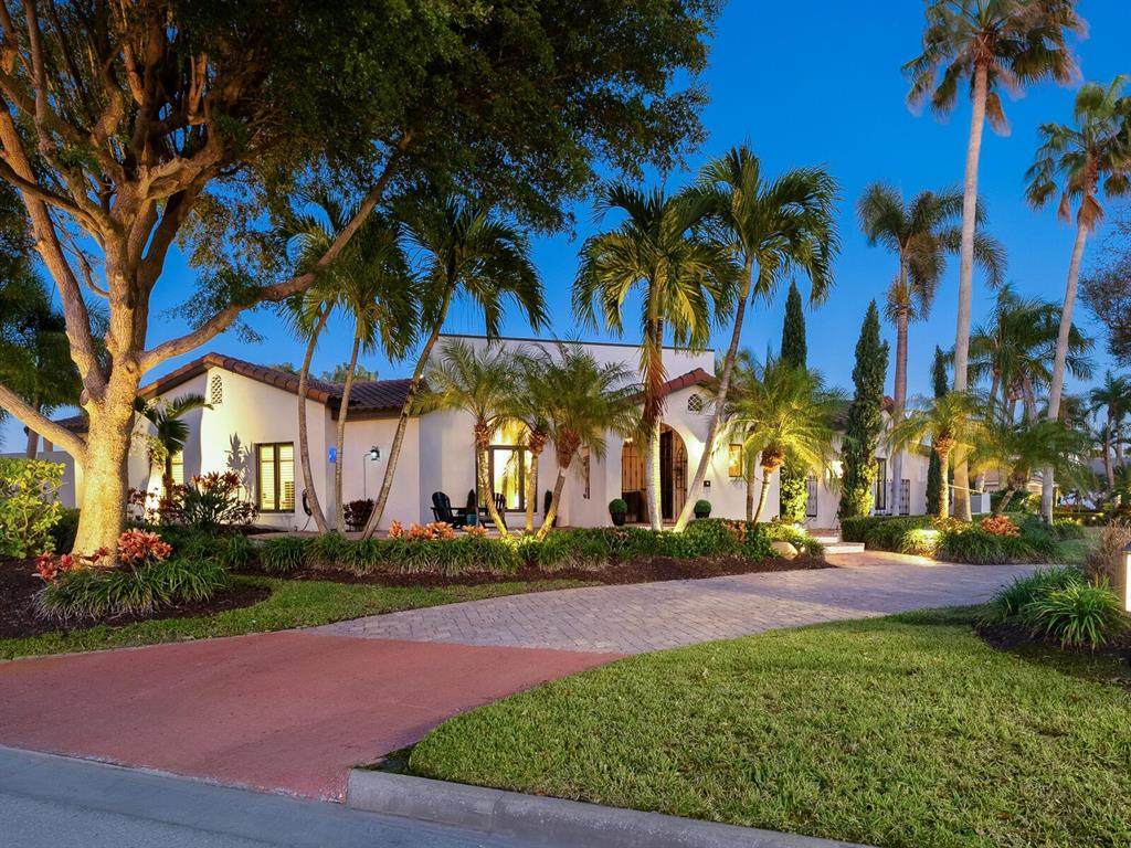 319 Bird Key Drive - Photo 1