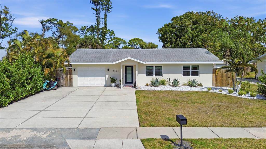 2121 Palm Terrace - Photo 1