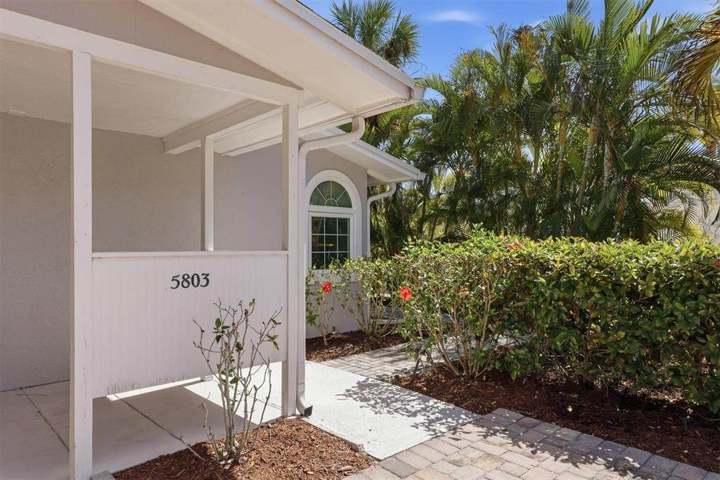 5803 De Palmas Avenue - Photo 1