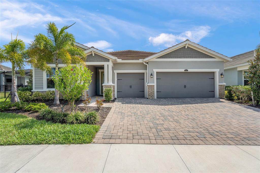 8600 Sundance Loop - Photo 1
