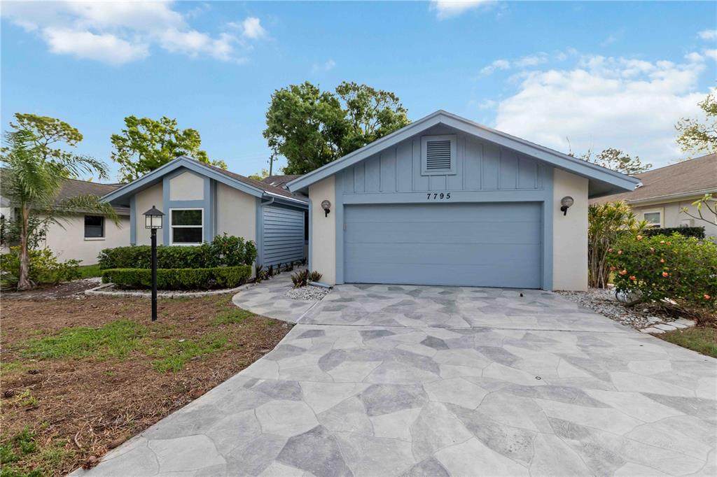 7795 Pine Trace - Photo 1
