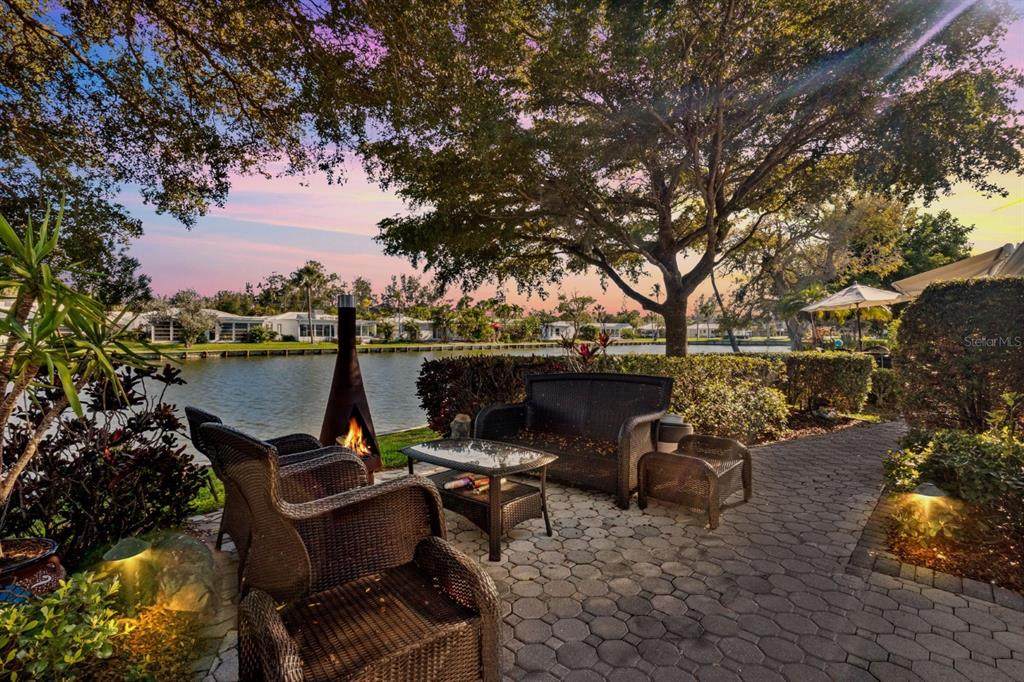 604 Spanish Drive - Photo 1