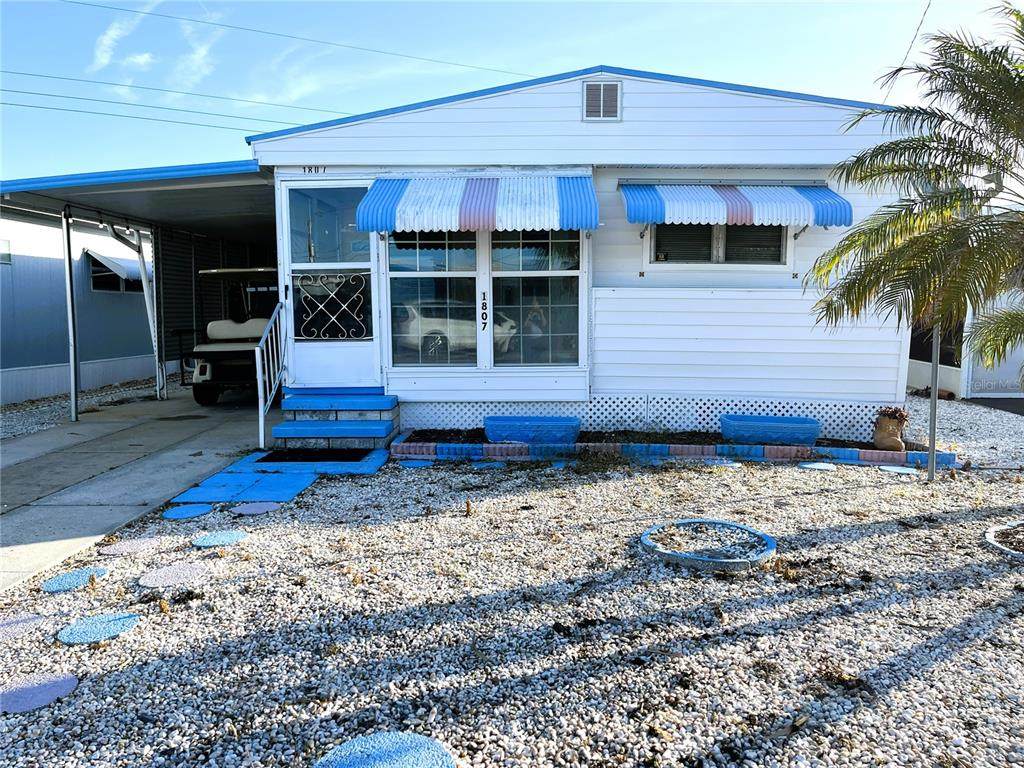 1807 Iowa Avenue - Photo 1