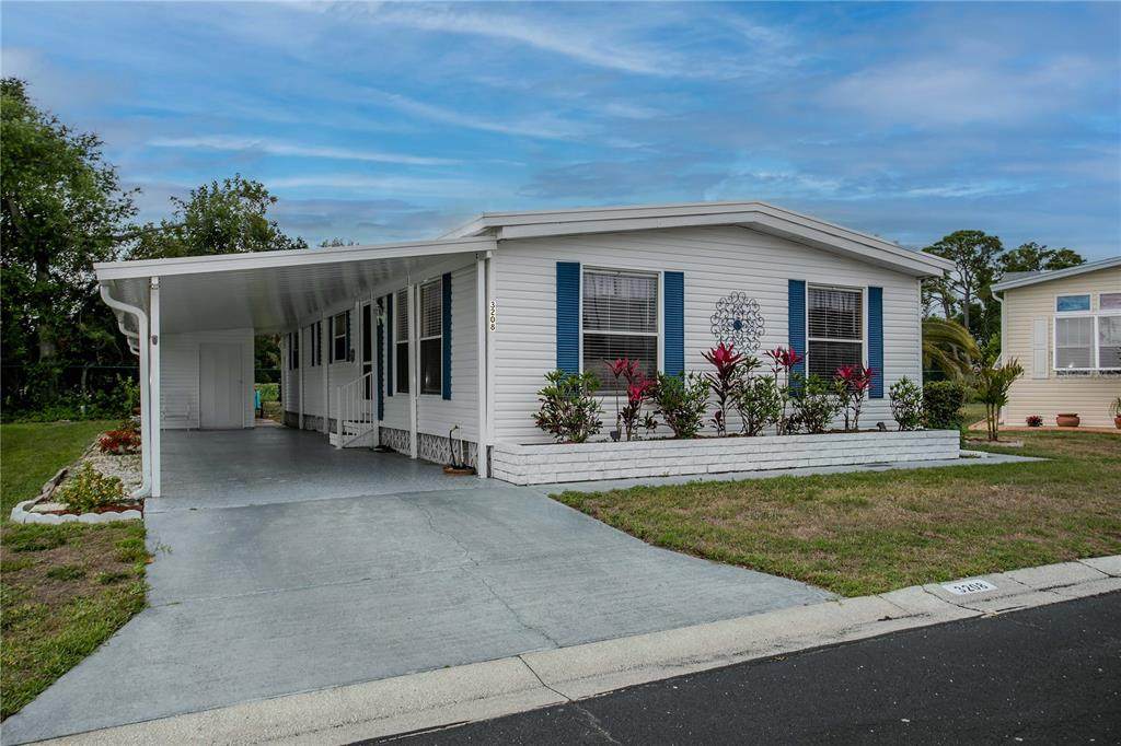 3208 Oakwood Boulevard - Photo 1