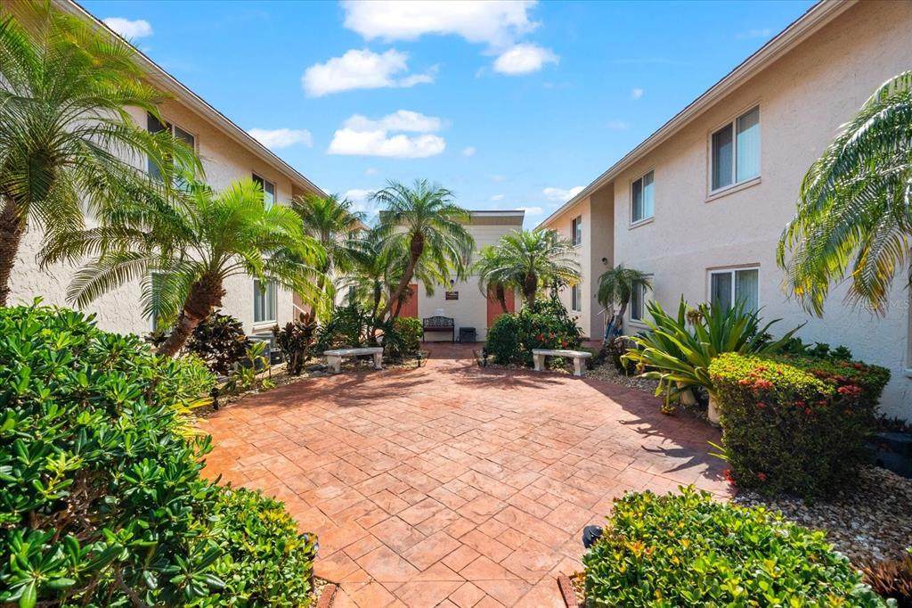 6708 Sarasea Circle - Photo 1