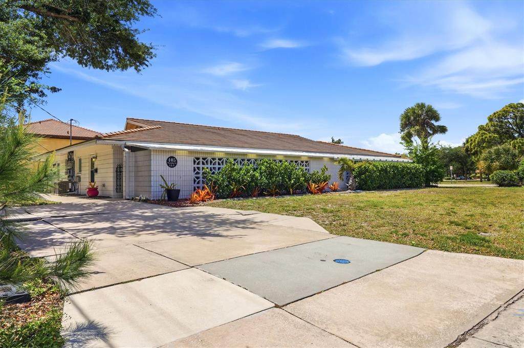 405 Menendez Street - Photo 1
