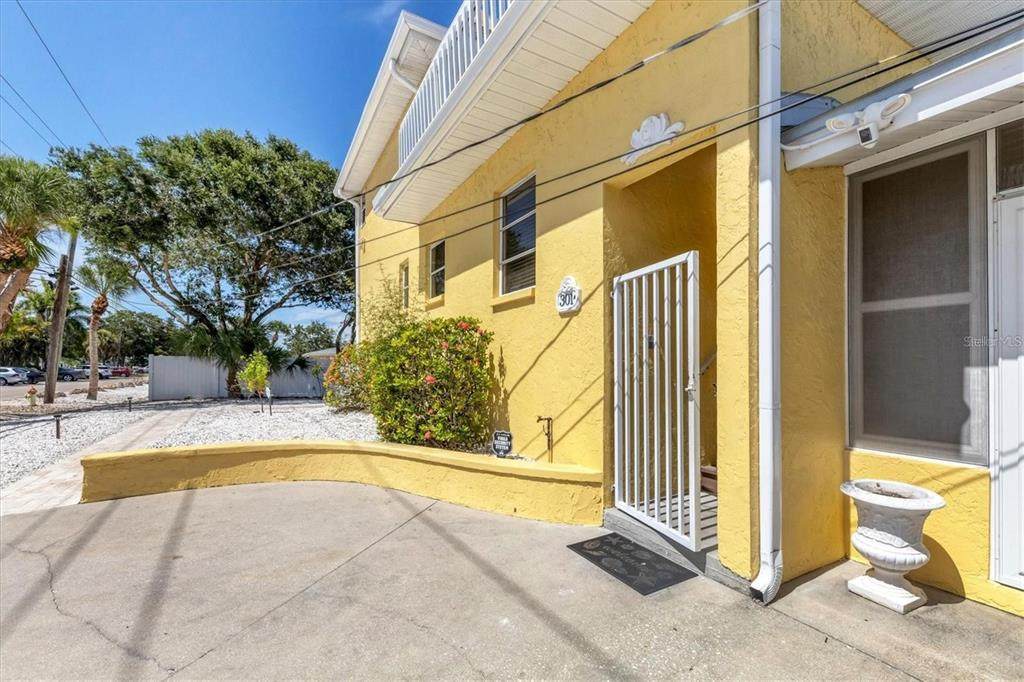 301 Avenida Madera - Photo 1
