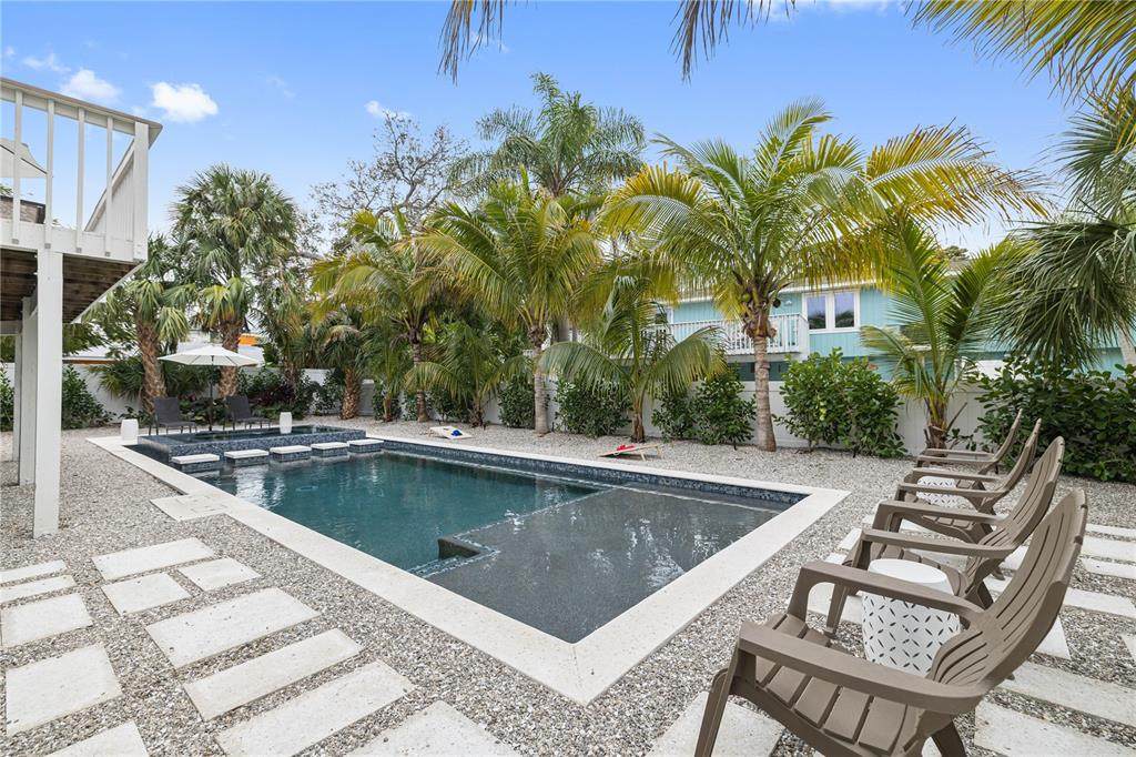 228 Gladiolus Street - Photo 1