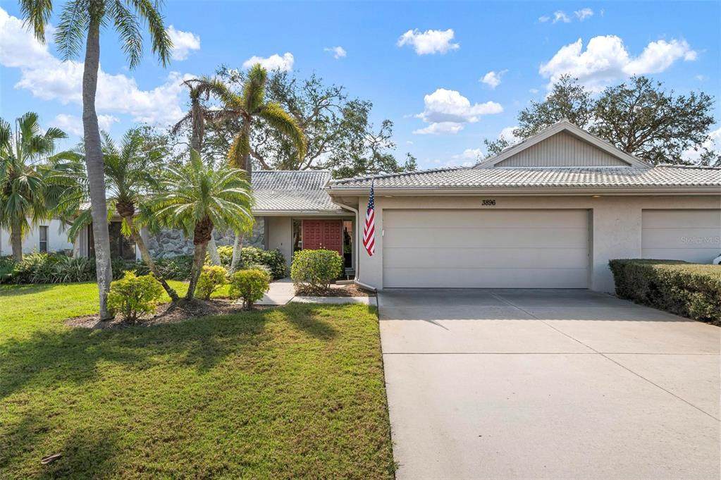3896 Wilshire Drive - Photo 1