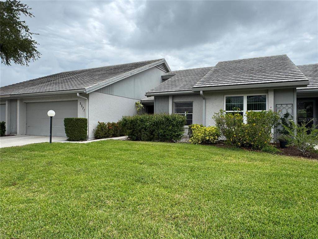 5371 Crestlake Boulevard - Photo 1