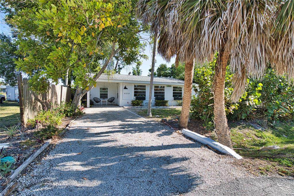 650 Edwards Street - Photo 1