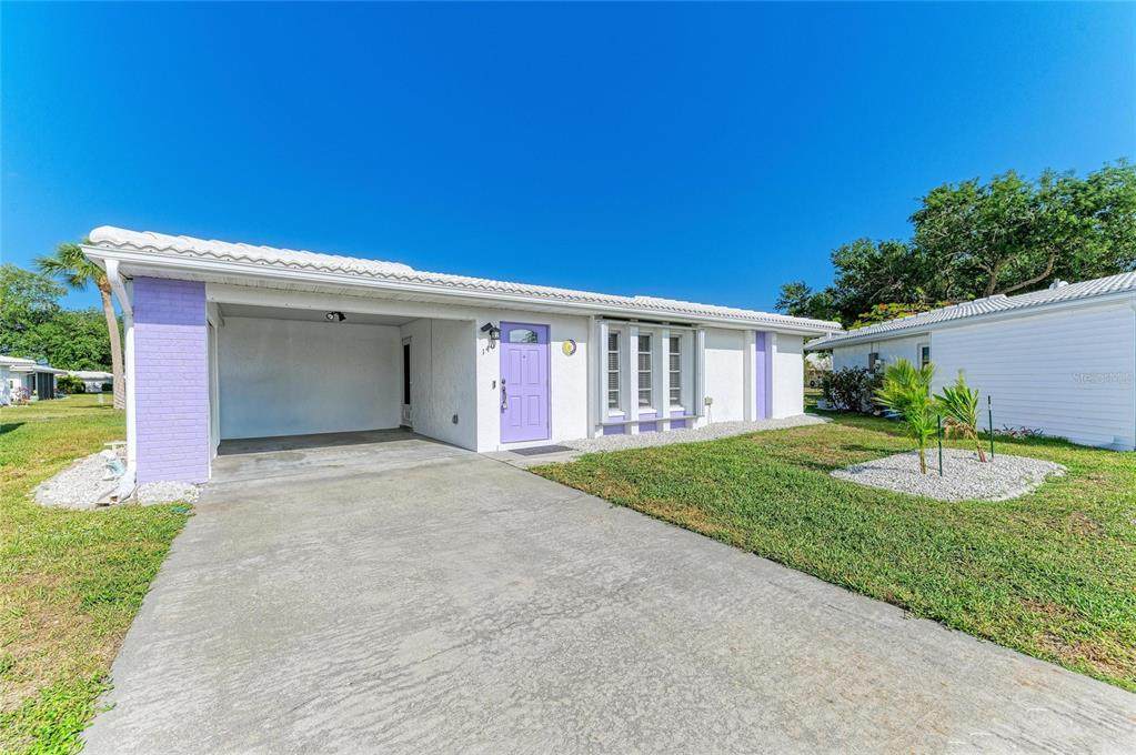 140 Circlewood Drive - Photo 1
