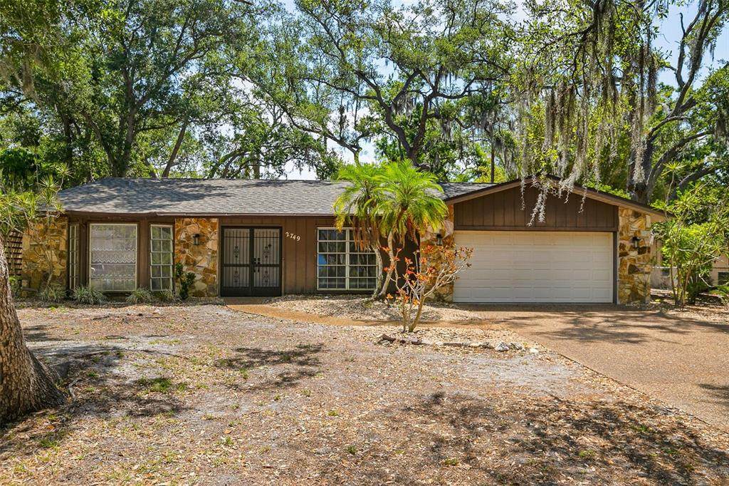 2749 Greendale Drive - Photo 1
