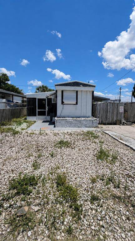 1810 Holiday Drive - Photo 1