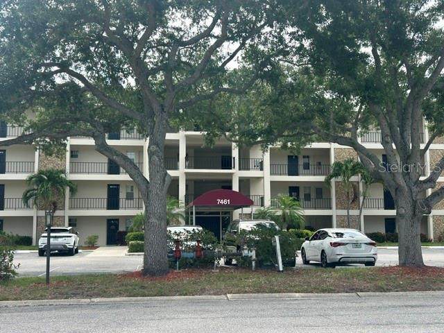 7461 Country Club Drive - Photo 1