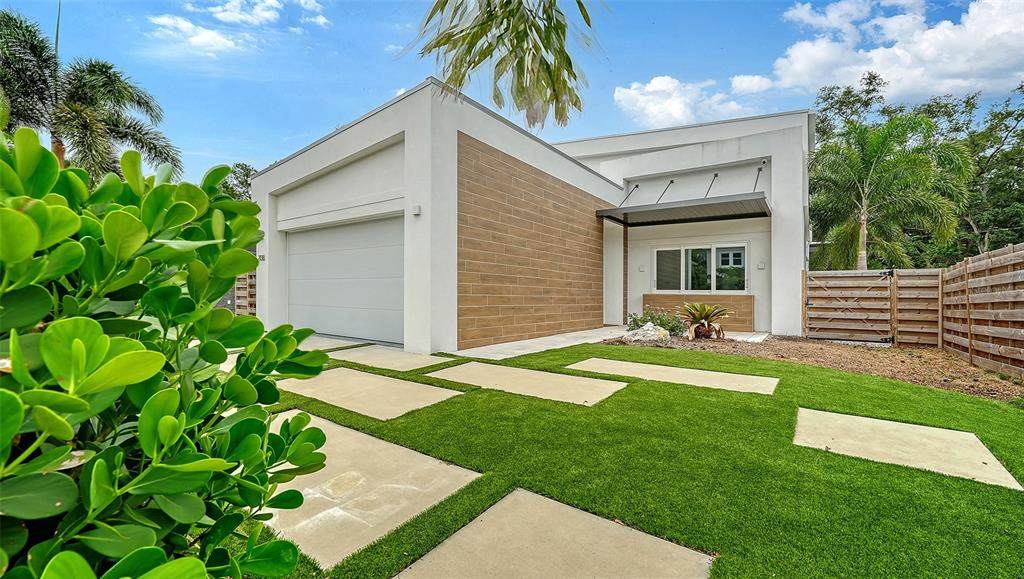 2138 Hawthorne Street - Photo 1