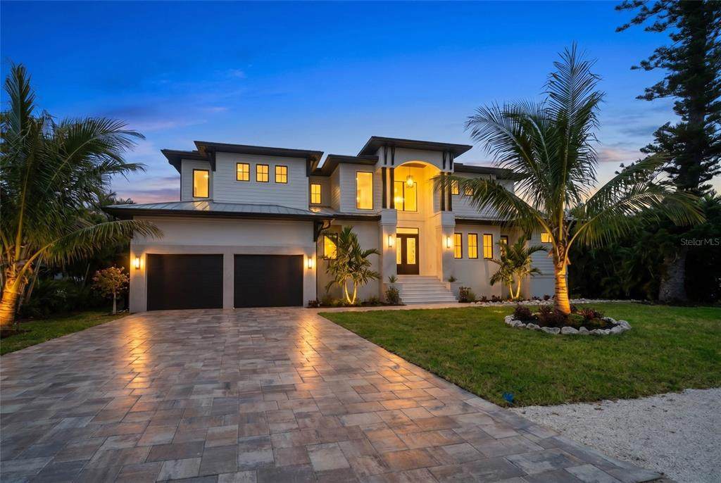 626 Buttonwood Drive - Photo 1