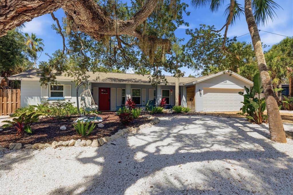5128 Oxford Drive - Photo 1